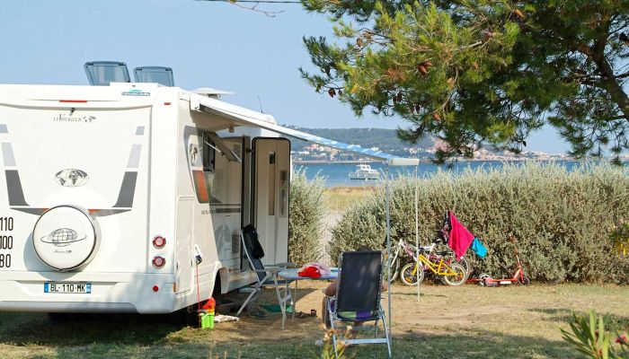 camping Beau Rivage Ciela Village Mèze bord de l'étang de Thau emplacements