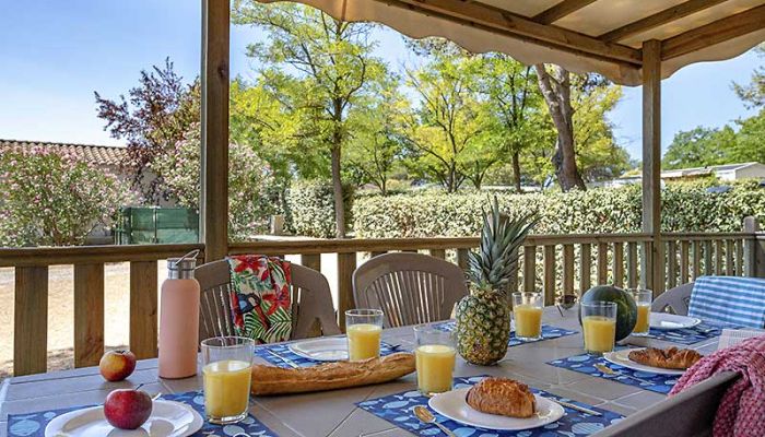 petit dejeuner camping meze