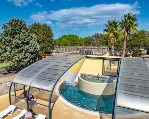 camping Beau Rivage Ciela Village Mèze bord de l'étang de Thau piscine couverte